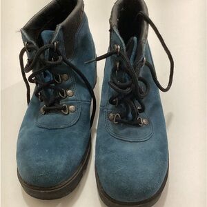 Blue suede hiking boots. 8.5